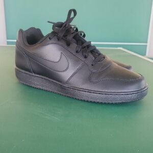 Nike Men's Black Leather Sneakers